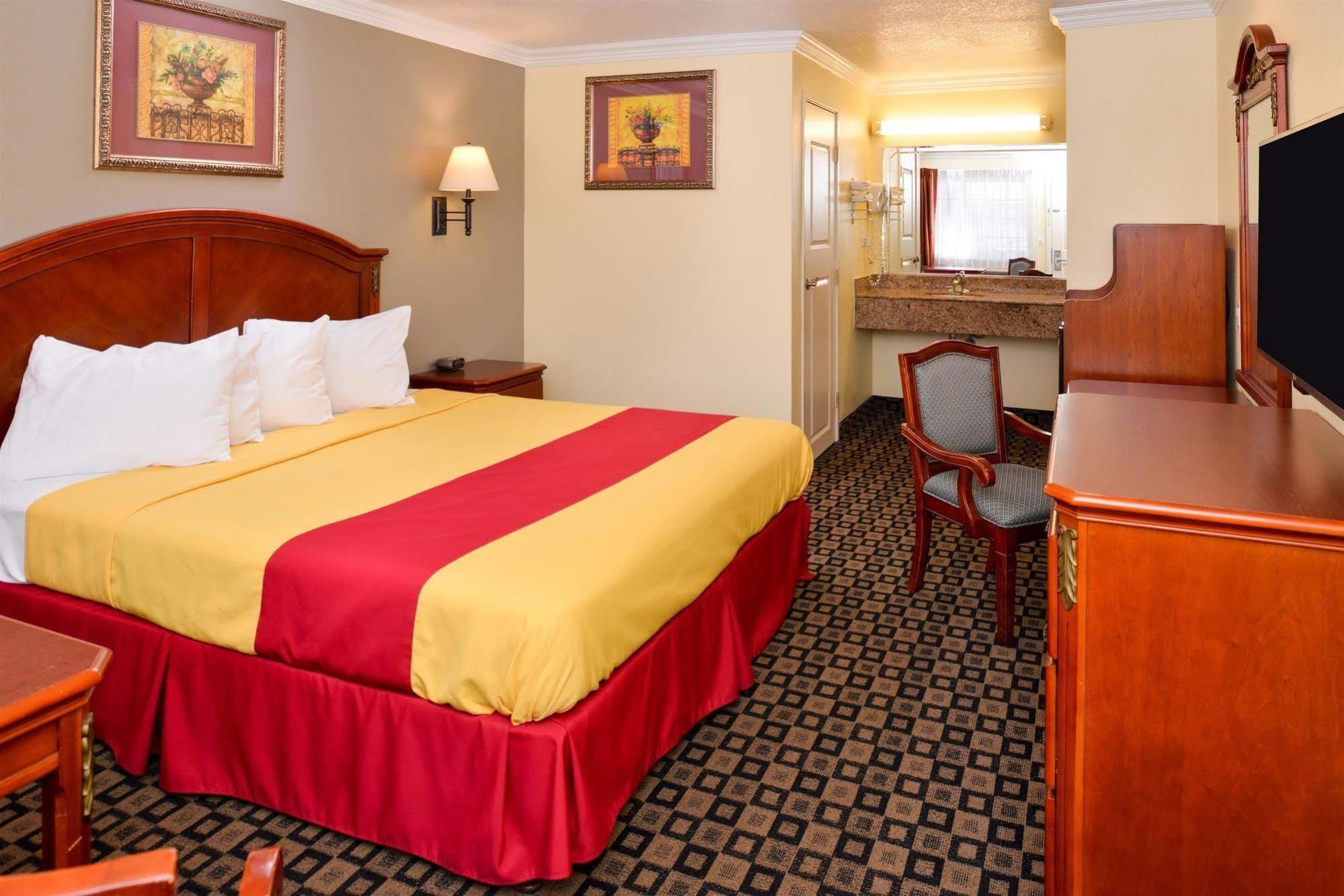 Americas Best Value Inn San Bernardino Bagian luar foto